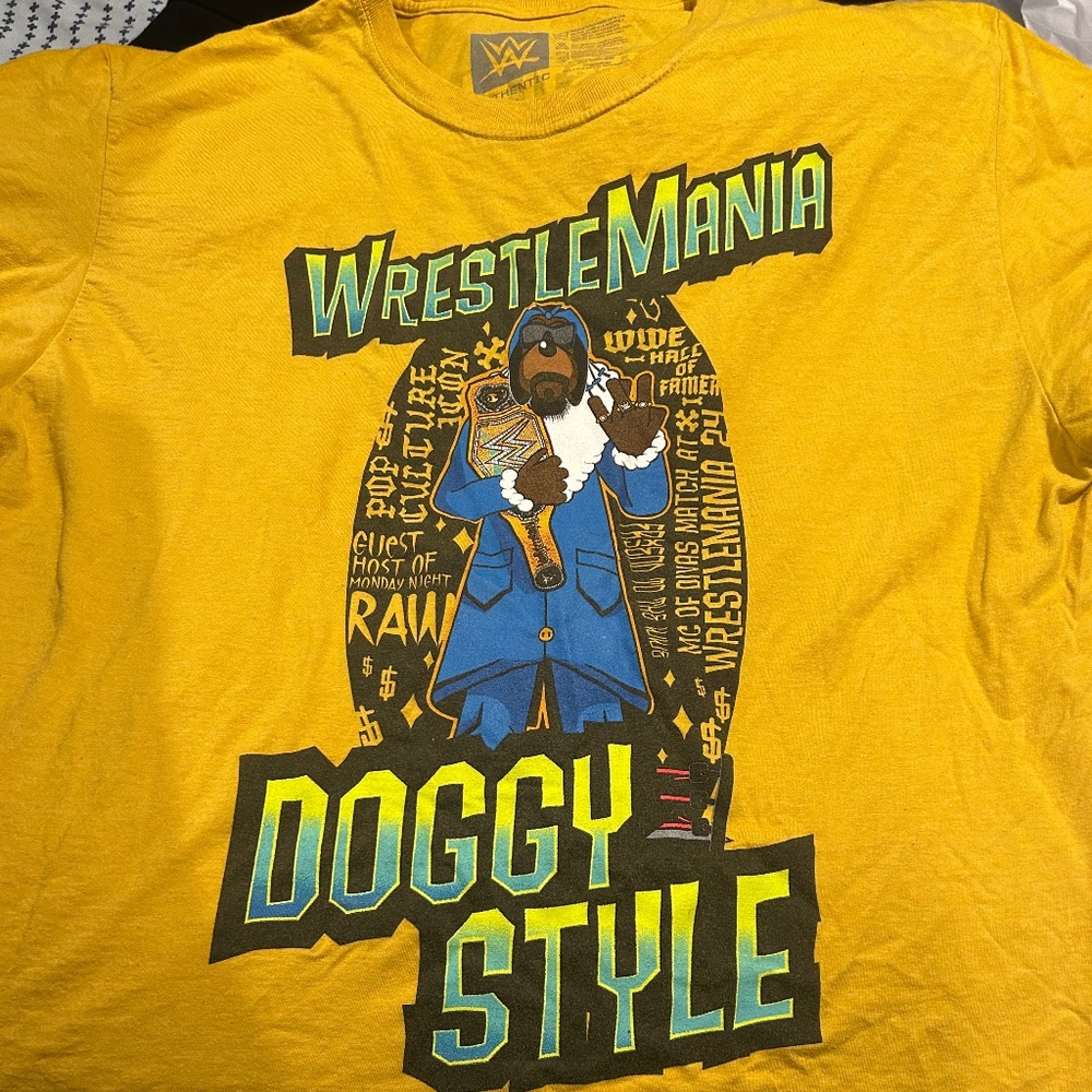 WWE Authentic Snoop Dogg WrestleMania 40 T-Shirt - Size XL